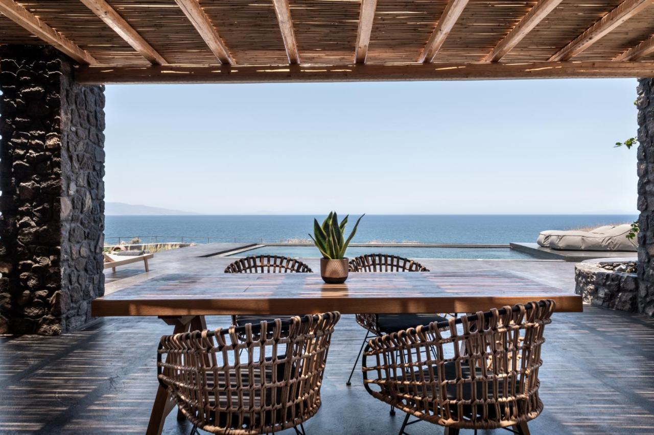 Colombos Beachfront Finikiá Kültér fotó